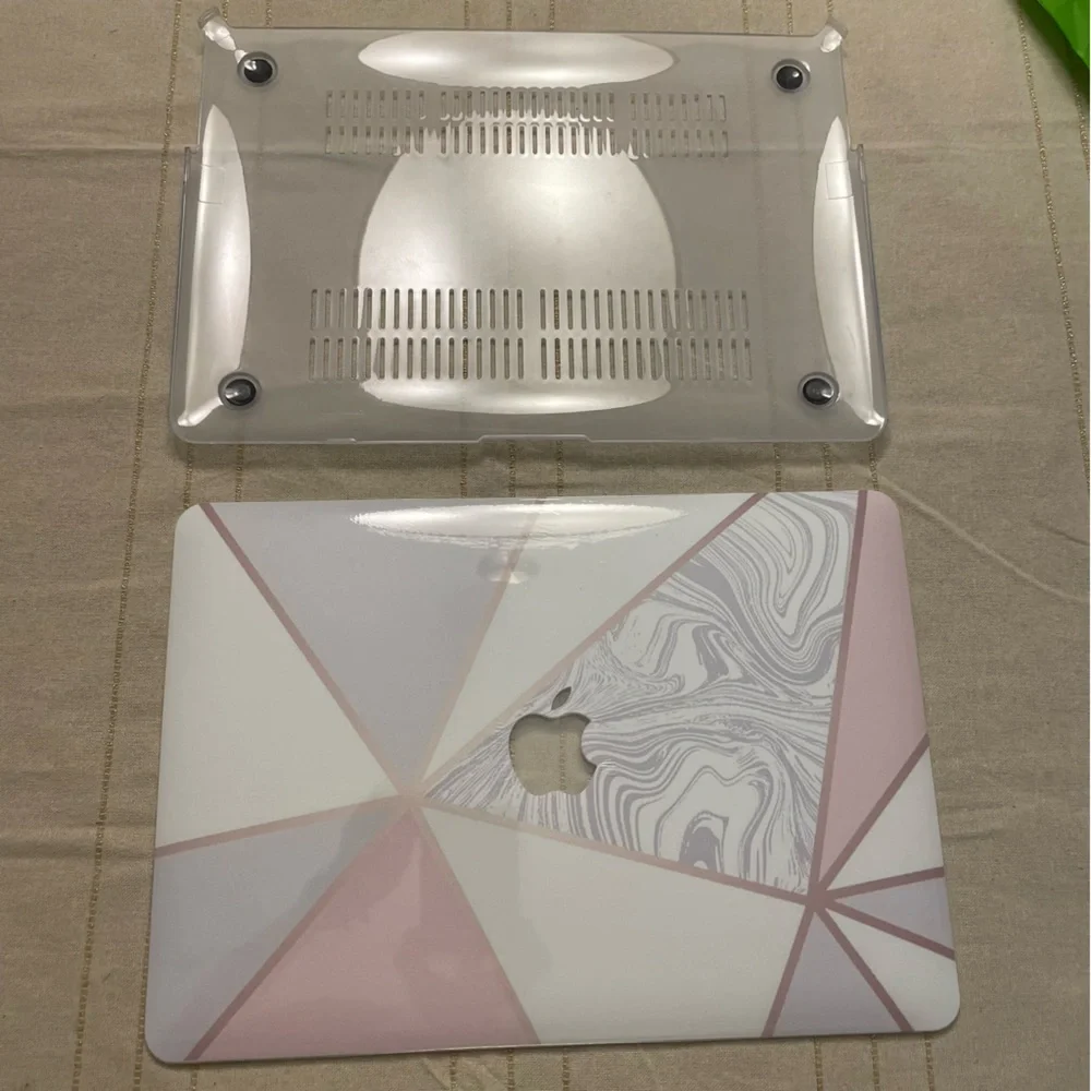 NWT 13” Computer/Tablet Padded Exterior Zipped Cover w/Crystal & Scrub Shells